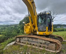 Komatsu 228