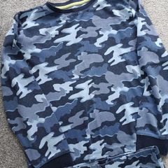 boy's pjs .age 10/11