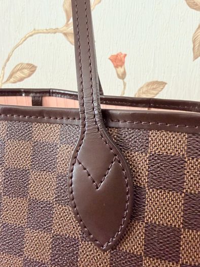 Louis Vuitton Neverfull Damier Ebene MM