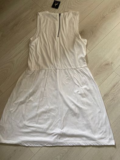 BNWT Ladies White Beach Dress Size 10