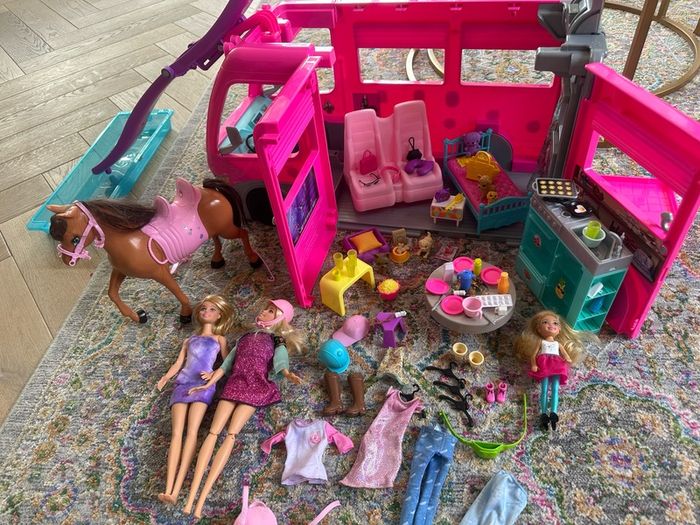 Barbie Campervan/Slide/Pool/Dolls/Accessories