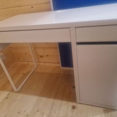Desk & Chair