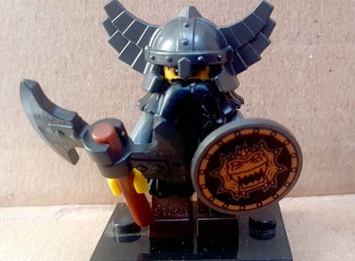 Lego CMF Series 5 COL05-12: Evil Dwarf (2011) Price Includes P&P