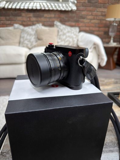 Leica Q3 Camera