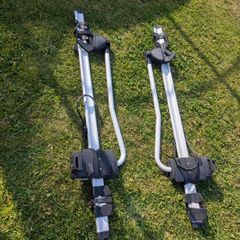 2x Roof bike Carriers - Peruzzo Levante 730