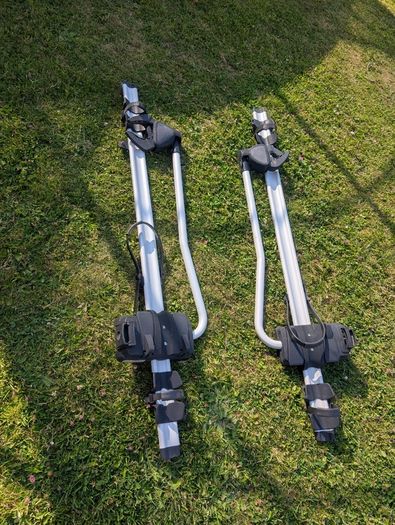 2x Roof bike Carriers - Peruzzo Levante 730