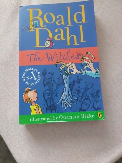 Roald Dahl ; Selection of books (R 12) 680 (1)