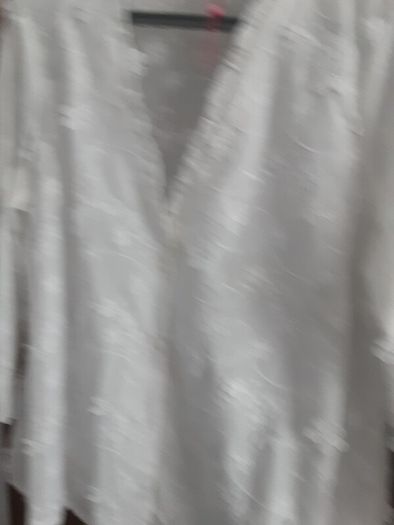 ladies white detailed blouse