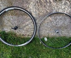 Racing bike wheels, back and front