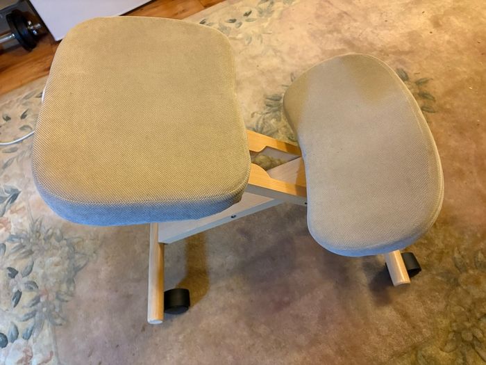 Wooden Kneeling Ergonomic Chair Orthopaedic Posture Stool Frame Seat Beige