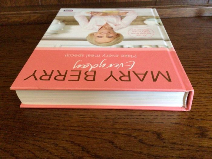 Mary Berry Everyday Cookbook  Like New