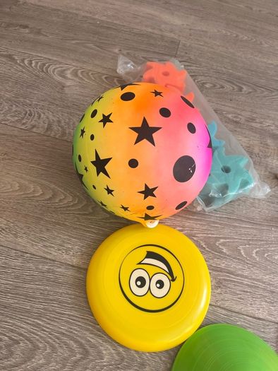 Free Mixed Toys