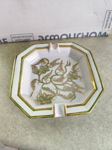 A Charming Vintage Limoges Hand-Made, Hand-Painted Porcelain Cigar/Cigarette/Pipe Ashtray