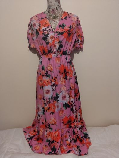 Jessy & co Italy Floral Dress, New With Tags