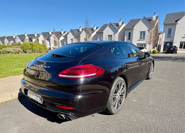 Porsche Panamera Plug-in E-Hybrid