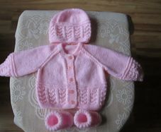 Handmade baby's   Cardigan, hat &  booties  Set