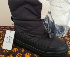 South Beach Padded Mini Boot with Toggle