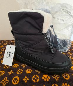 South Beach Padded Mini Boot with Toggle