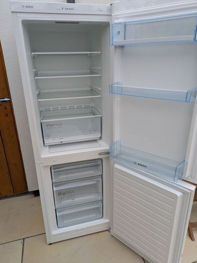 Bosch Serie 4 fridge freezer