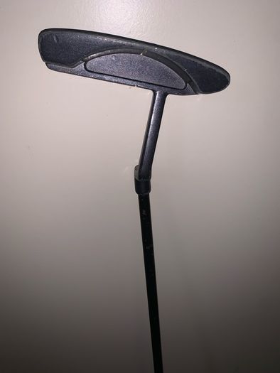 Tour mission golf putter (RH)