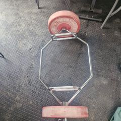 hex bar with plates