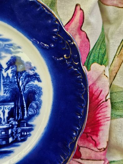 Antique Wedgwood & Co Royal Semi Porcelain Plate England c.1890-1900 Landscape Castle