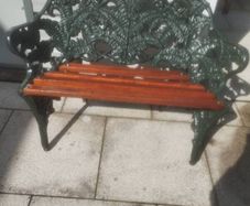 "Coalbrookdale" garden bench