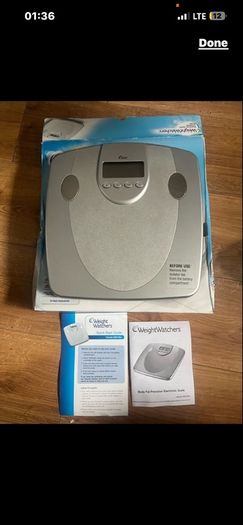 Body smart analyser weighing scale