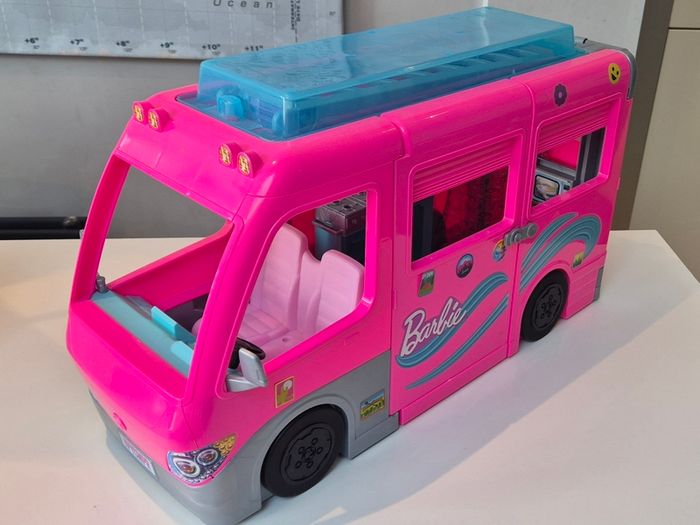 Barbie dream camper van