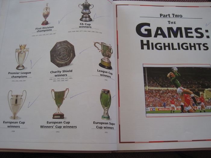 "The Official Manchester United Illustrated Encyclopaedia"