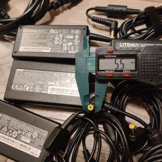 Acer charger 65 watts 19v 3.42a