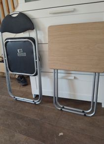 fold up table and chair