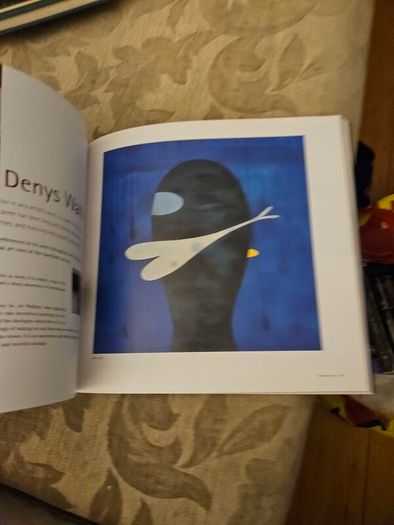 The Food Of Art. New Zealand Painters And Their Food. By Keith Stewart. Photographs By Craig Potton. First Edition Large Volume Paperback In Good Condition.  See Photos For Same.