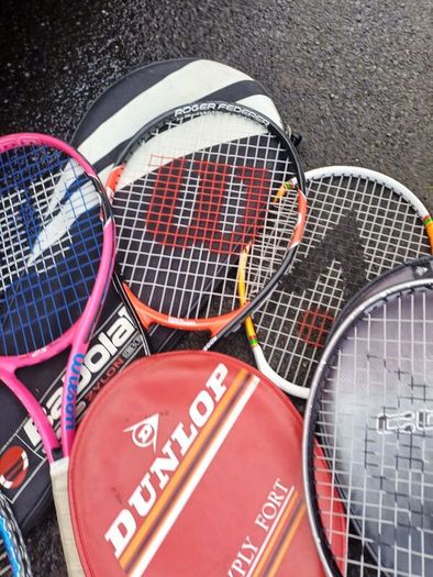 6 Long tennis rackets