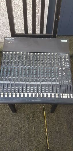 Mackie 1604 VLZ Pro