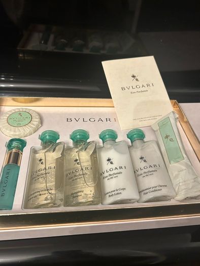 Bvlgari Au the Vert Parfumee 8 piece set , New.