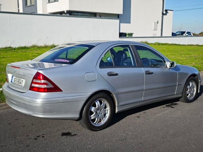 2006 Mercedes-benz C-class