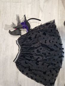 girls witch skirt and hat