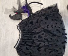 girls witch skirt and hat