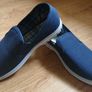 SALE E5  Elastic Canvas Trainers. UK 7 Image 3