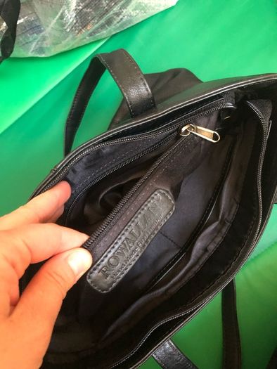 Rowallan of Scotland Black Leather Tote Zipped Handbag