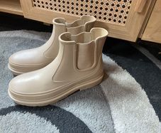 boots pull and bear