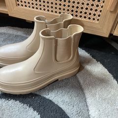 boots pull and bear