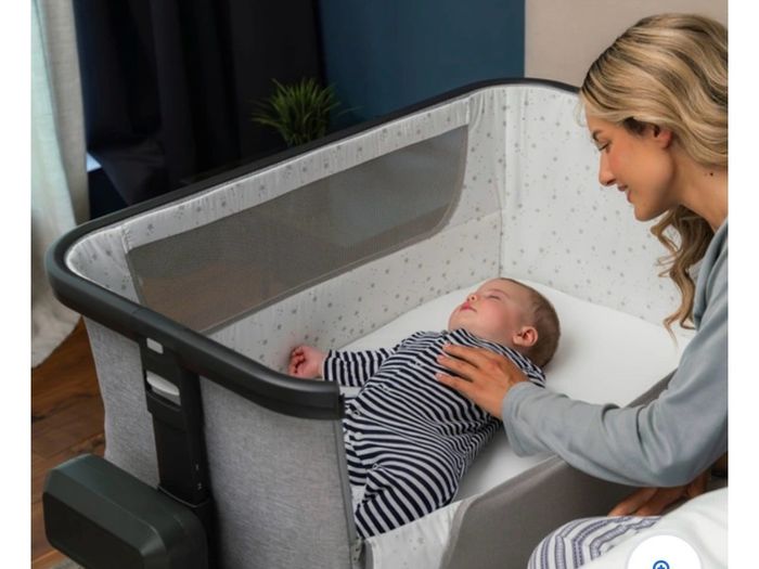 Baby Elegance Co-Glide Electric Bedside Crib