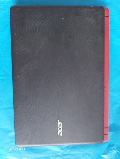 Acer Aspire Es1-523, Red, Amd E1-7010 Apu With Amd Radeon R Graphics, 1.5ghz, 4gb Ram, 500 G B Hdd, Windows 10
