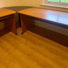 corner desk