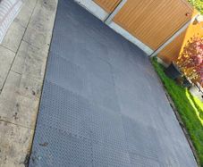 Black Interlocking Foam Floor Tiles x 50 at EUR2 per tile