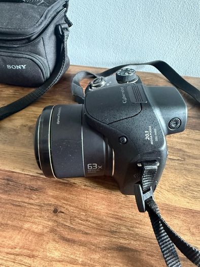 Sony Cyber-shot DSC-H400 Digital Camera 63x optical zoom