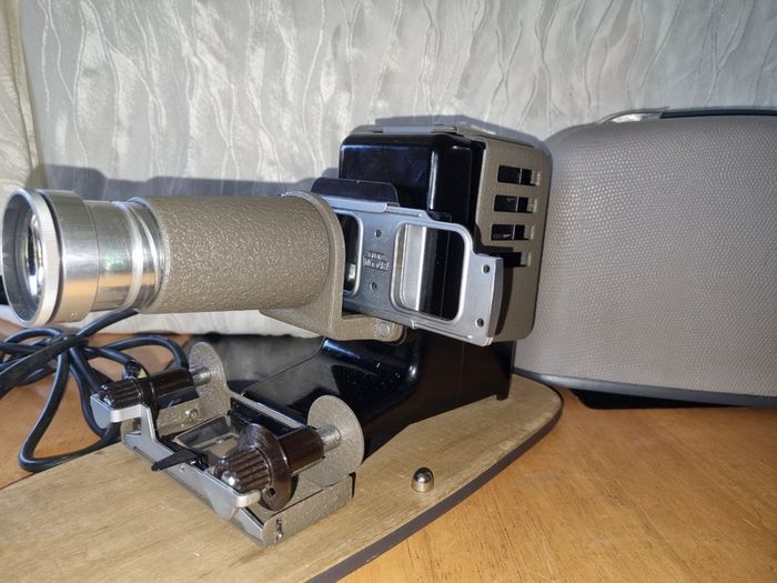 Vintage German Leitz projector - Leica
