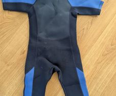 wetsuit